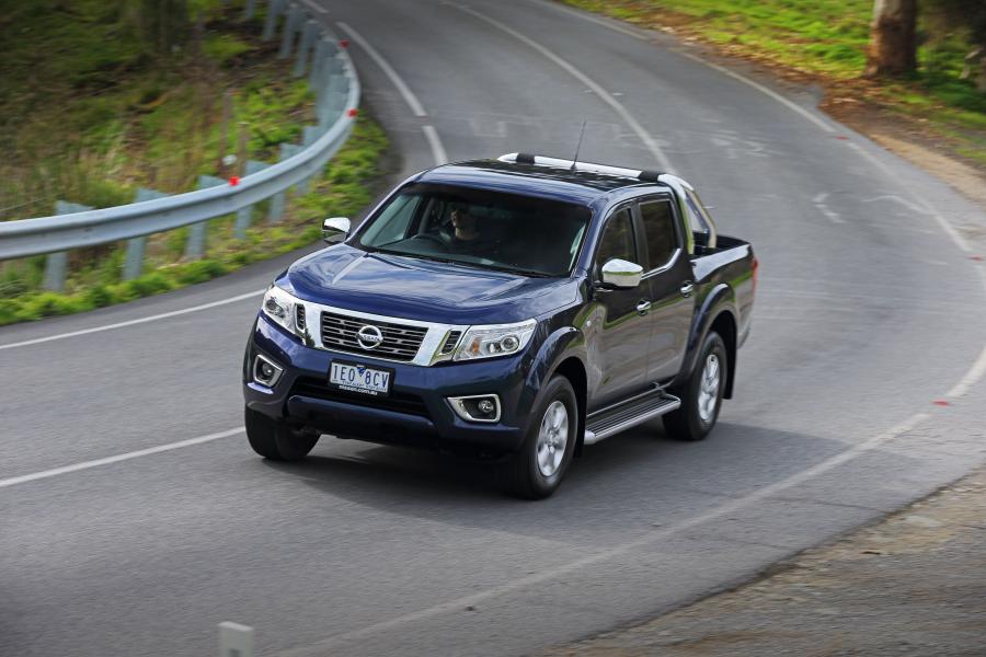  Nissan NP300 Navara Double Cab 2015 года  (AU) (фото 12 из 30)